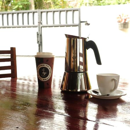 Menaka Homestay Tangalle Bagian luar foto