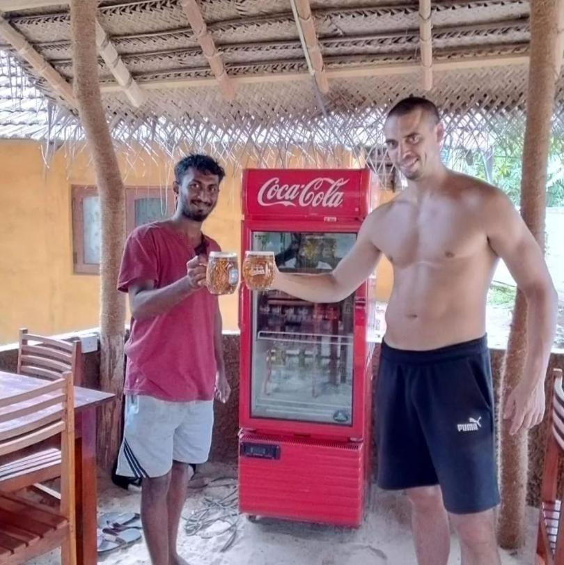 Menaka Homestay Tangalle Bagian luar foto