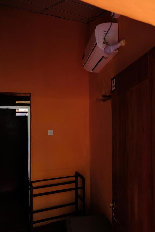 Menaka Homestay Tangalle Bagian luar foto
