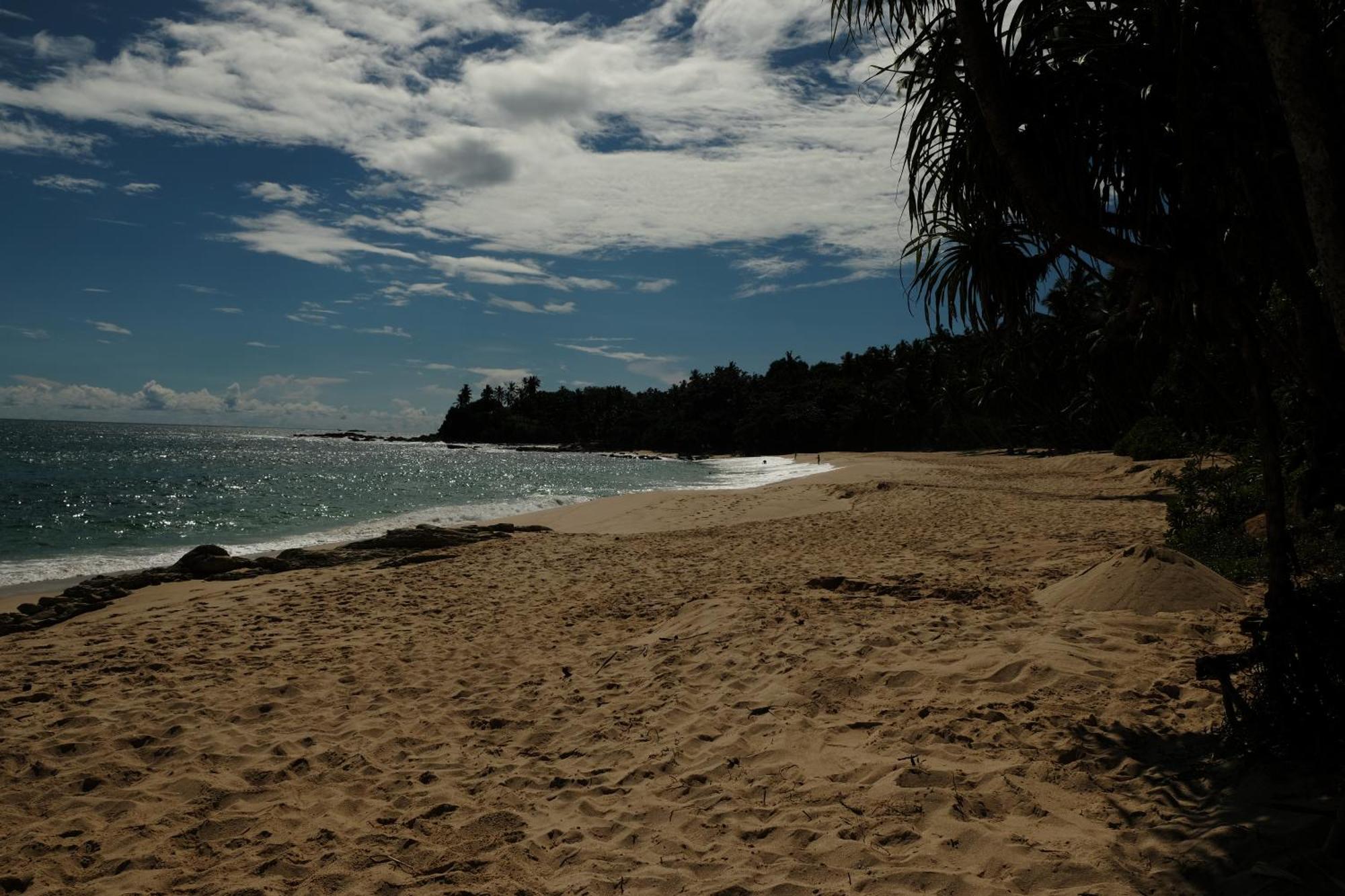Menaka Homestay Tangalle Bagian luar foto