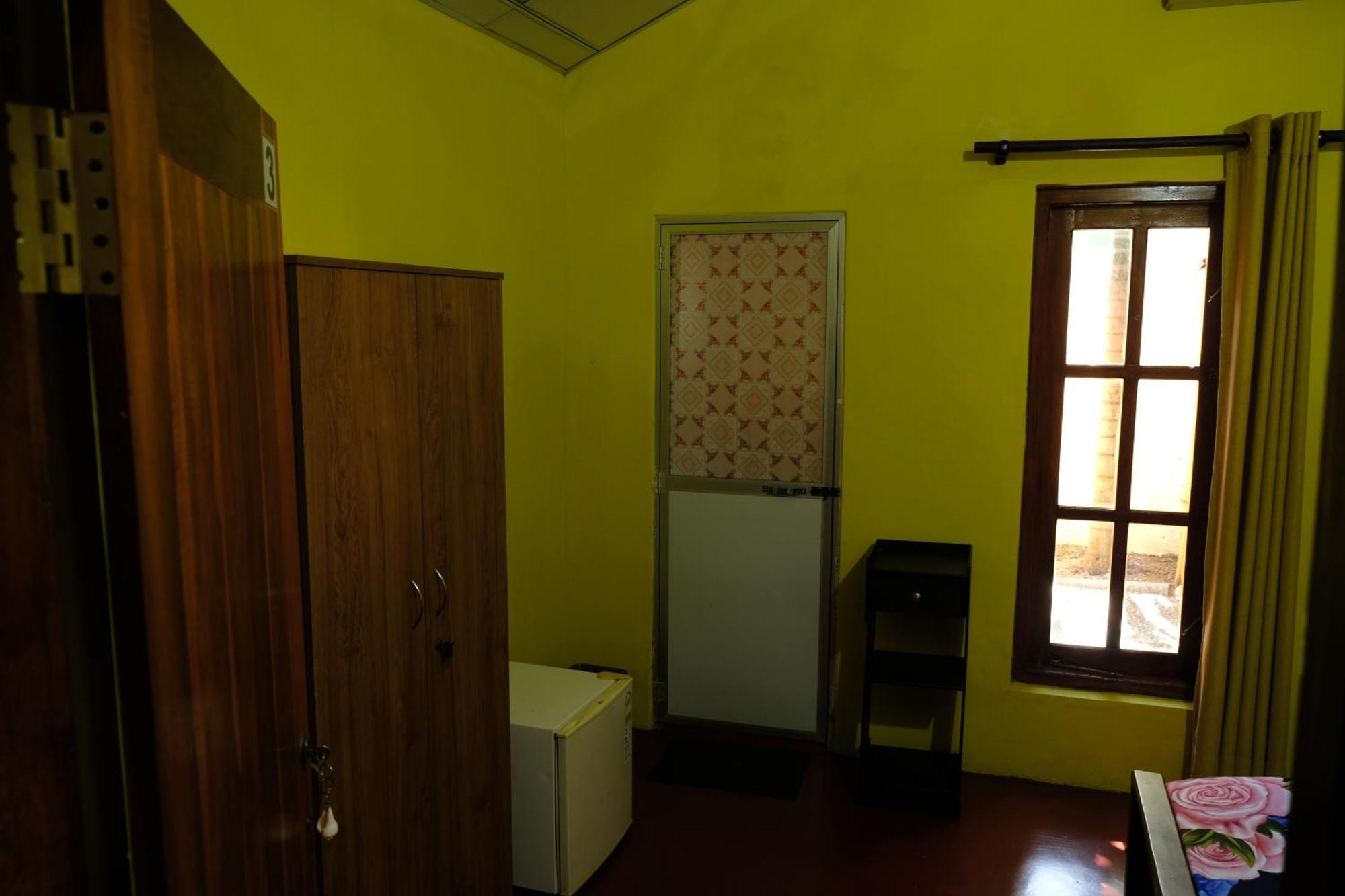 Menaka Homestay Tangalle Bagian luar foto
